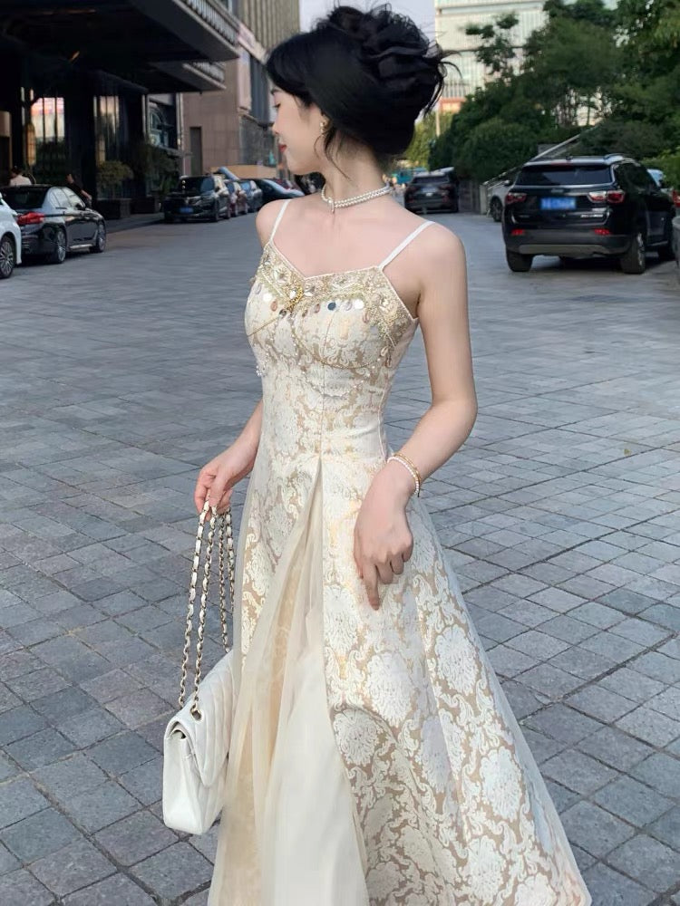 Adriata Pearl Chain Baroque Royalcore Dress